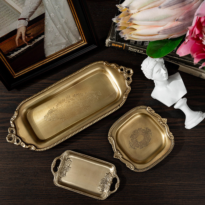 Handmade Brass Tray Carved Sce - огляд і ціна Jewelry Making Desk