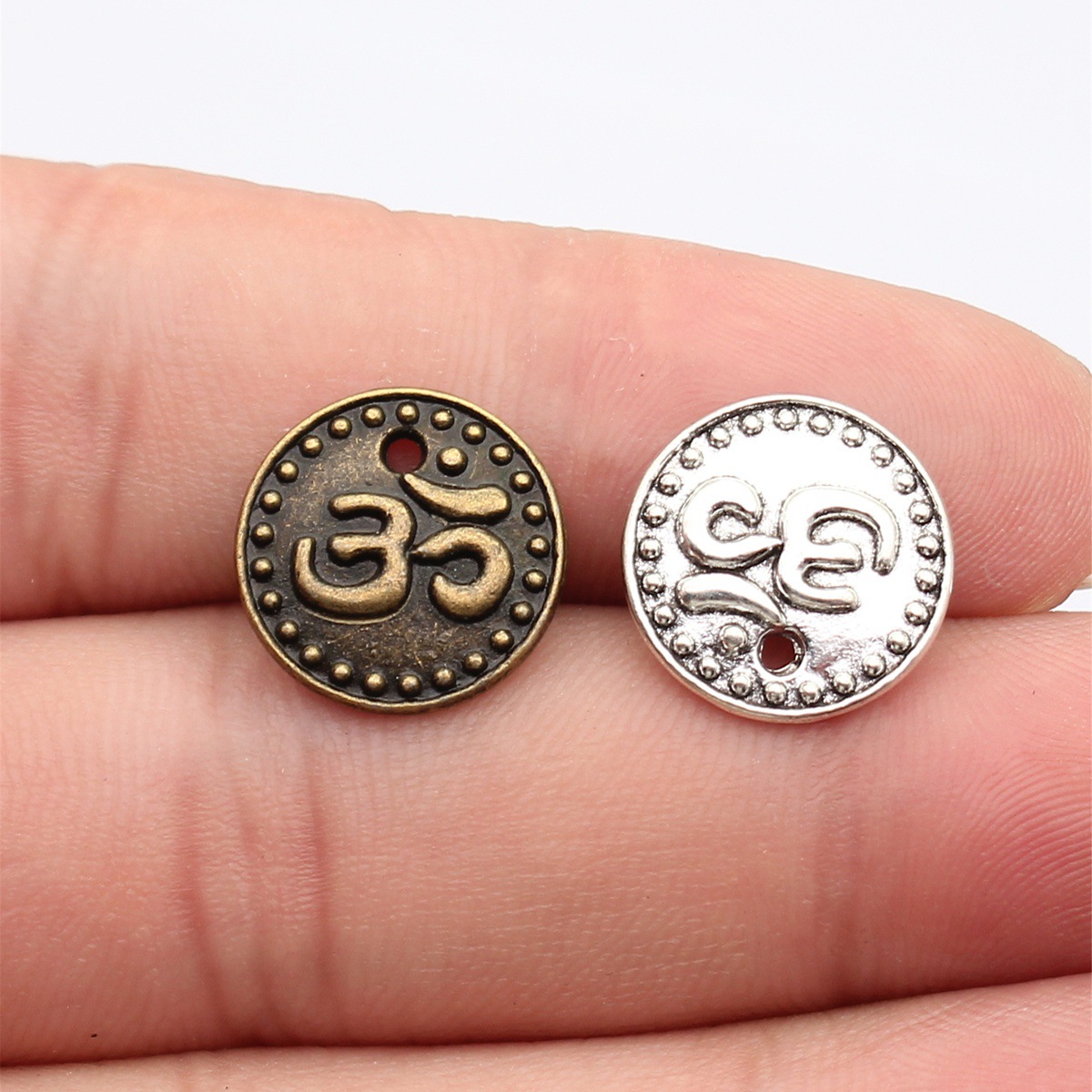 Om Yoga Meditation Symbol Char - огляд і ціна Jewelry Making The Well