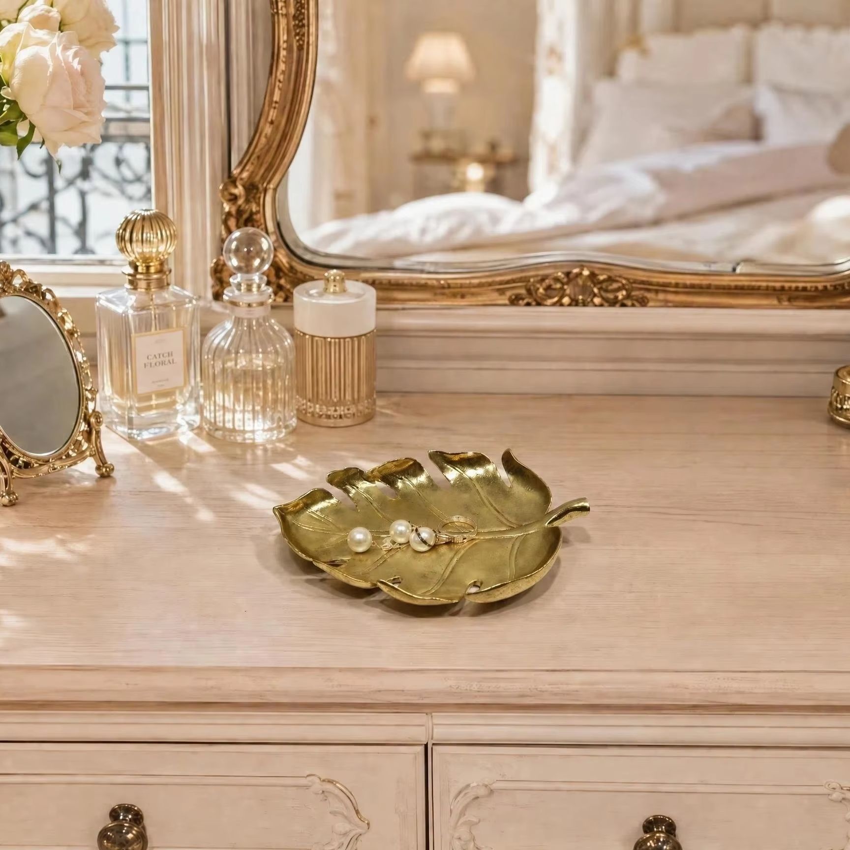 Light Luxury Golden Leaf Stora - огляд і ціна Jewelry Making Desk